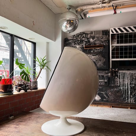 USED FABRIC SEAT BALL CHAIR