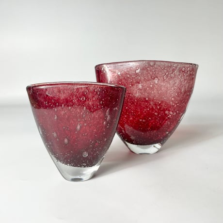 USED GLASS FLOWER VASE