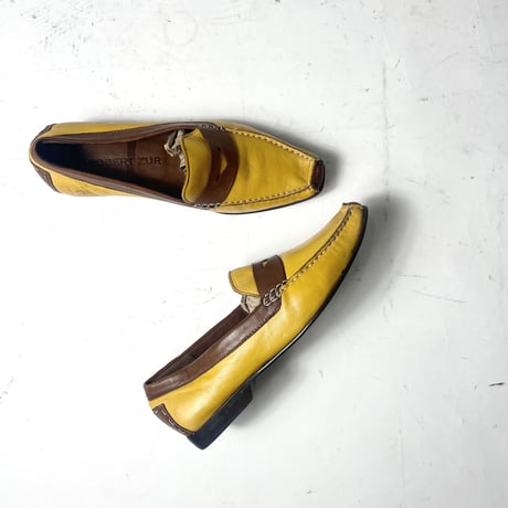 USED "ROBERT ZUR" LEATHER SHOES