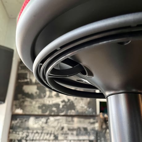 JAPAN USED “OKAMURA / PIROUETTO” LIFTING STOOL