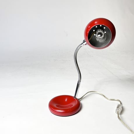 USED METAL ADJUSTABLE DESK LAMP