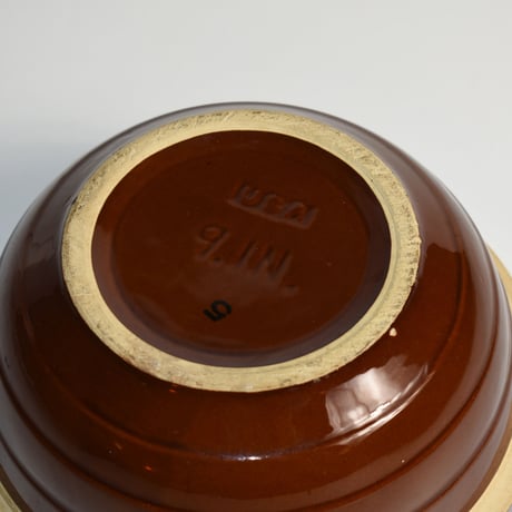 VINTAGE “MCCOY” CERAMIC BOWL