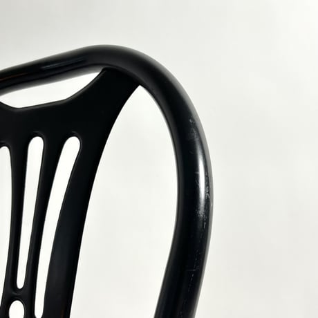 USED IRON LEG FABRIC CHAIR