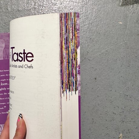 USED “C&T PUBLISHING / WOMEN OF TASTE BY SARAH SAUASANAKA”