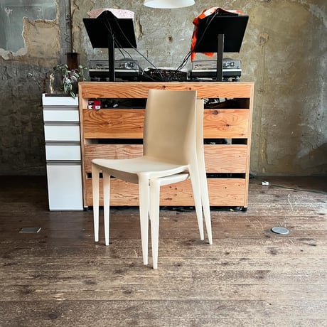 USED "HELLER / THE BELLINI CHAIR"