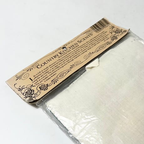 DEAD STOCK "COUNTRY KITCHEN SCENTS" SCENTED POT HOLDER