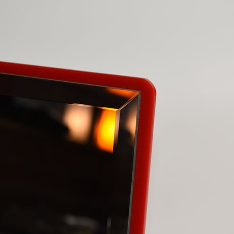 USED PLASTIC FLAME TABLE MIRROR