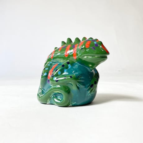 USED HANDMADE CERAMIC CHAMELEON STATUE