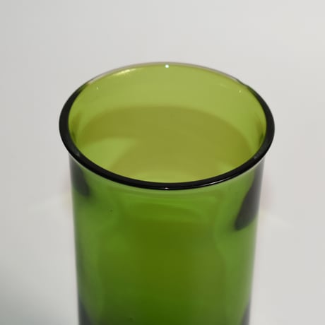 USED GLASS FLOWER VASE