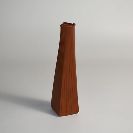 USED CERAMIC FLOWER VASE