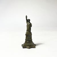 VINTAGE STATUE OF LIBERTY OBJECT