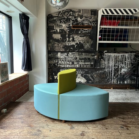 USED FABRIC LOBBY SOFA