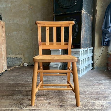 USED WOODEN CHURCH CHAIR