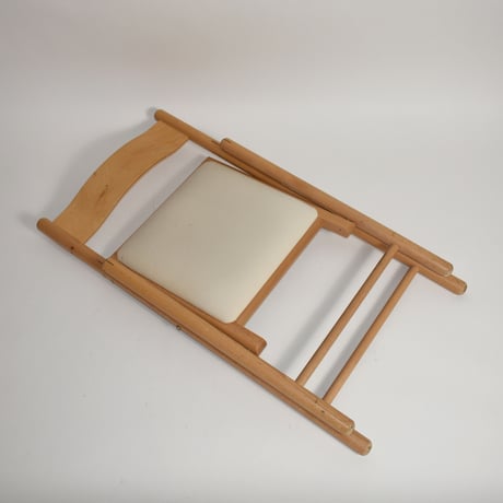 USED WOODEN FOLDING CHAIR