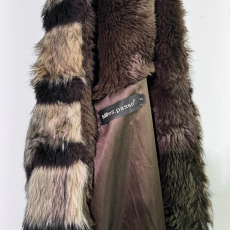 USED “MLLES-PASSE” FUR COAT
