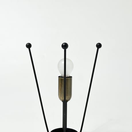 JAPAN USED POSTMODERN IRON FRAME TABLE LAMP