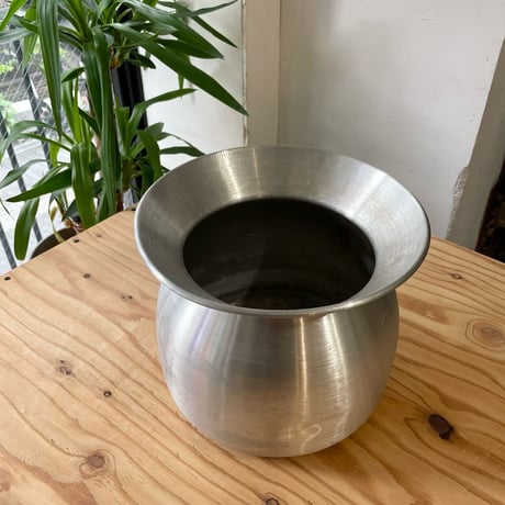 USED STEEL POT