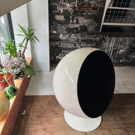 USED FABRIC SEAT BALL CHAIR
