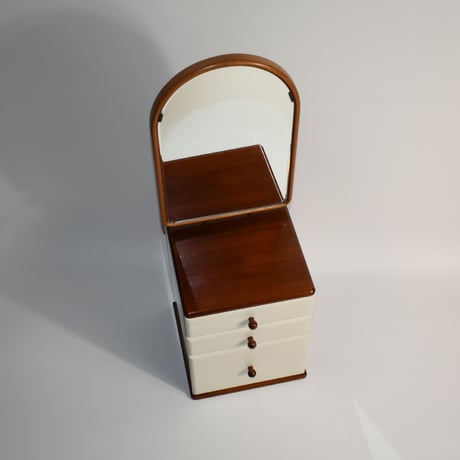 USED WOODEN TABLE DRESSER