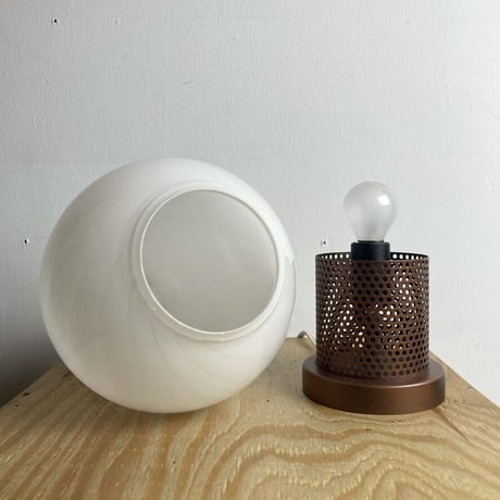 70's GLASS TABLE LAMP