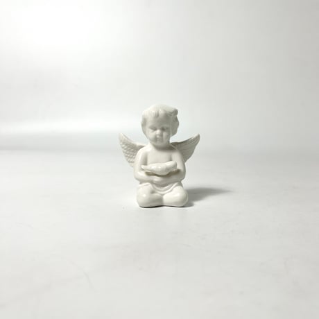USED PORCELAIN ANGEL MOTIF