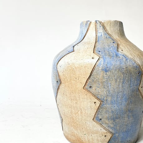 USED CERAMIC FLOWER VASE
