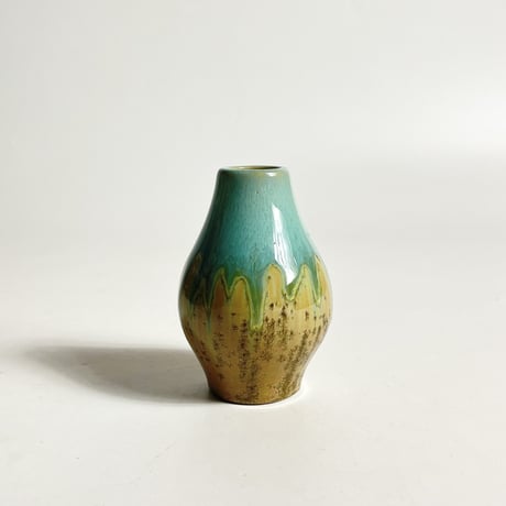 USED CERAMIC FLOWER VASE