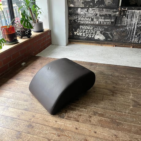 USED VINYL LEATHER METAL LEG OTTOMAN