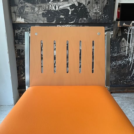 USED STEEL COUNTER CHAIR