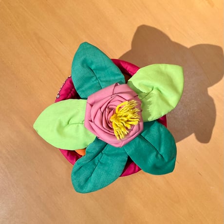 USED 80’S “BLOOMING DOLLS” FLOWER PUPPET