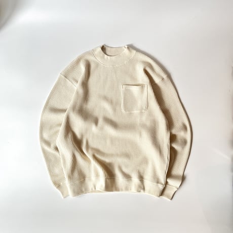 COMFORTABLE REASON "Big Waffle Mock Neck"