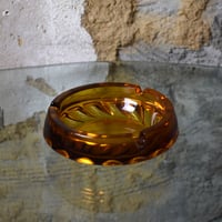 AMBER GLASS ASHTRAY
