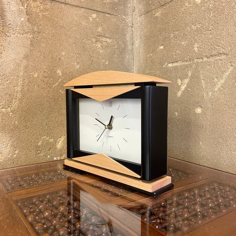USED WOODEN TABLE CLOCK