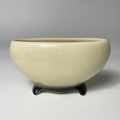 OVAL POTTERY FLOWER VASE