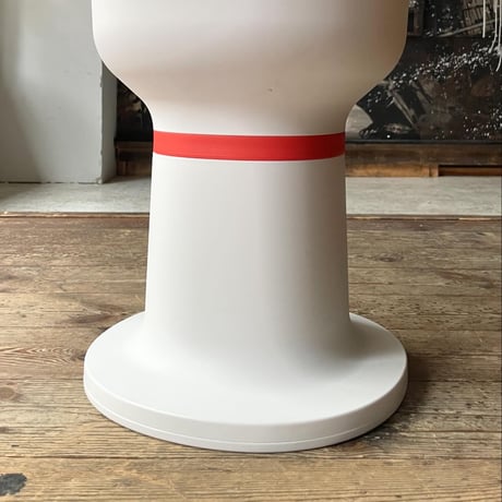 USED PLASTICS SIDE TABLE & STOOL