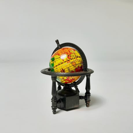 USED GLOBE PENCIL SHARPENER