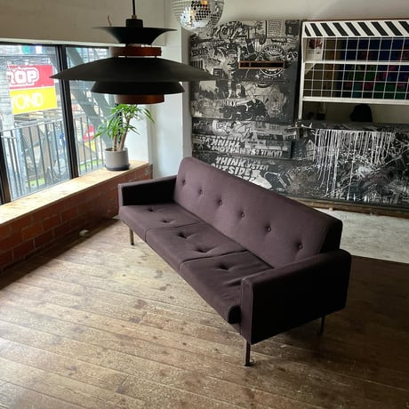 USED IRON LEG FABRIC 3P SOFA
