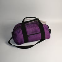 USED "EDDIE BAUER" NYLON TRAVELING BAG