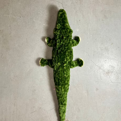 USED “WISHPETS” STUFFED CROCODILE