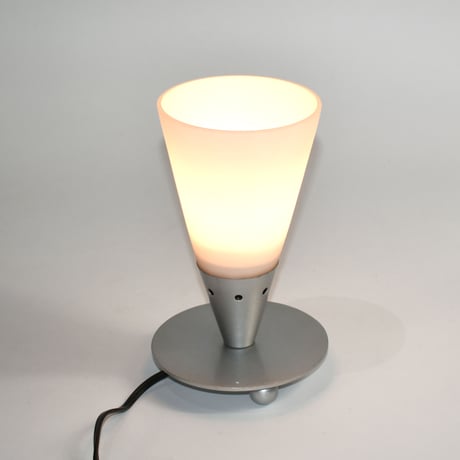 USED GLASS SHADE TABLE LAMP