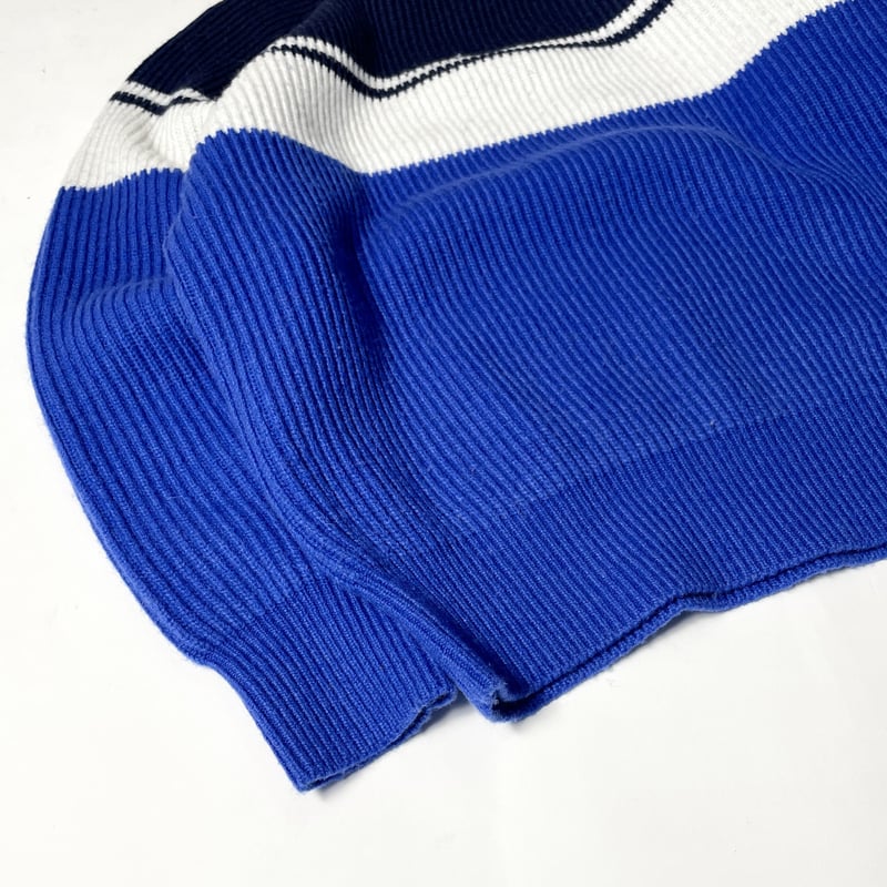 COMFORTABLE REASON “Audience Knit” | CopyArt Co