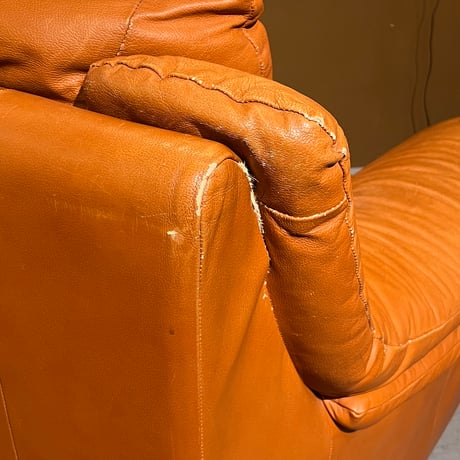 USED / “NICOLETTI" LEATHER 1P SOFA