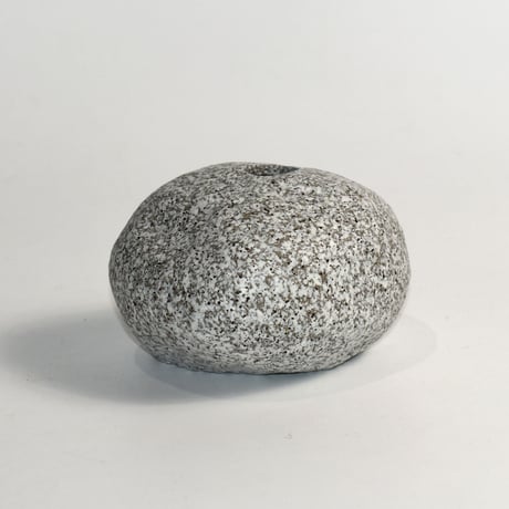 USED STONE DESIGN FLOWER VASE
