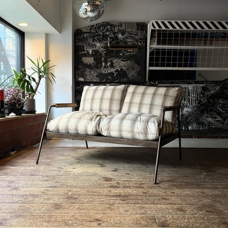 USED METAL FLAME FABRIC SEAT 2P SOFA