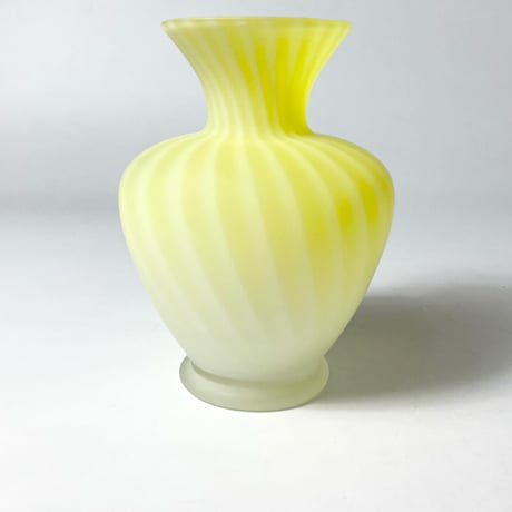 JAPAN USED GLASS FLOWER VASE