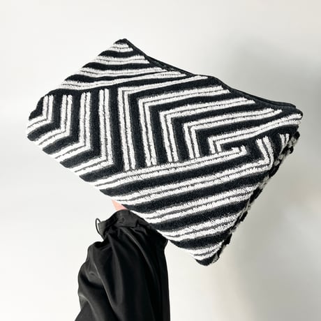 USED GEOMETRIC PATTERN COTTON TOWEL