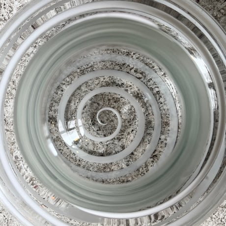 USED GLASS FLOWER VASE
