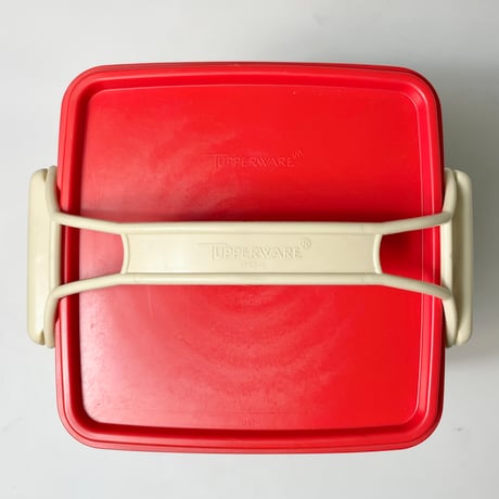 USED "TUPPERWARE / QUARTET" LUNCH BOX