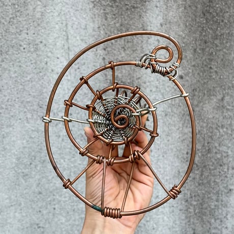 USED HANDMADE IRON WIRE CANDLE HOLDER