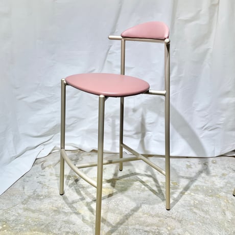 USED “PLUS” HIGH STOOL